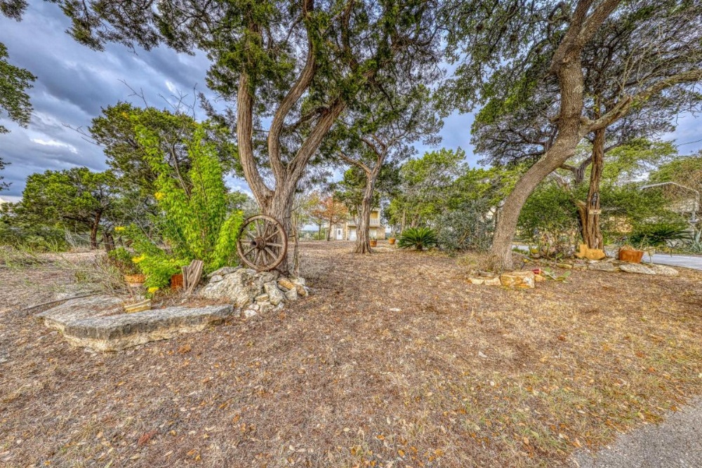 Hilltop Acres Image 40